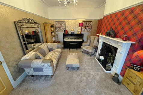 Front Lounge