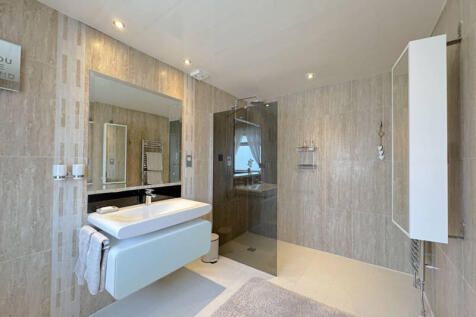 Bedroom One Ensuite