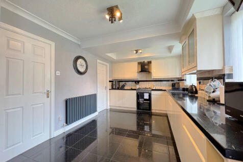 Family Dining Kitchen