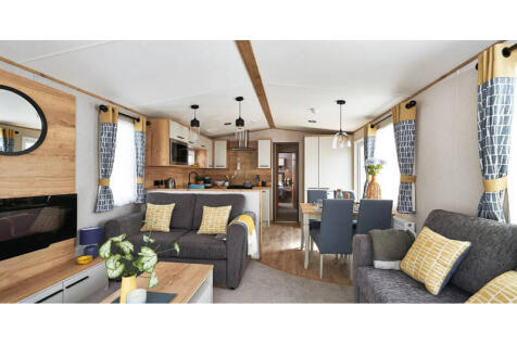 Open Plan Lounge/Dining Kitchen