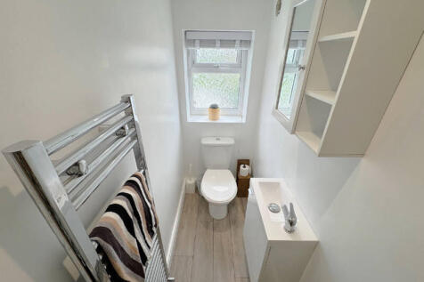 Bedroom Two Ensuite WC
