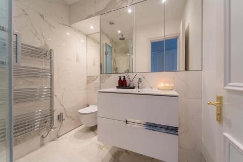 Ensuite Shower Room
