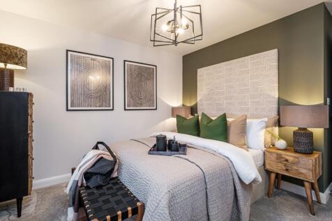 Hadley double bedroom with green wall