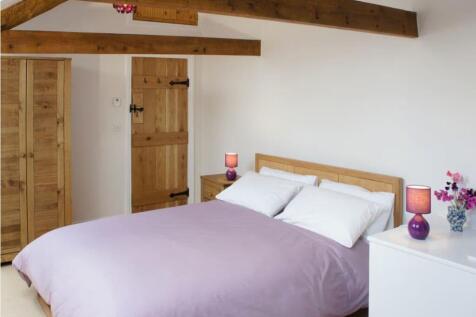 Cart Shed Bedroom2