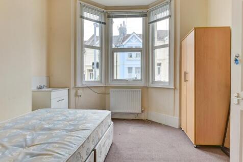 97 Whippingham Road Bedroom 1 (2)