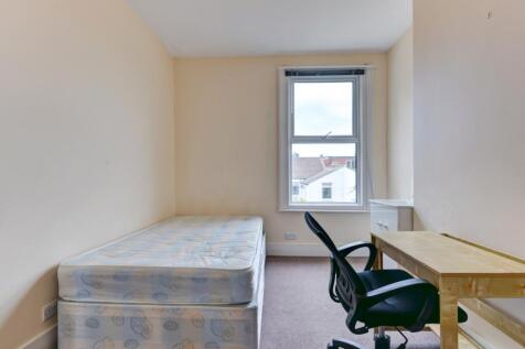 97 Whippingham Road Bedroom 5 (2)