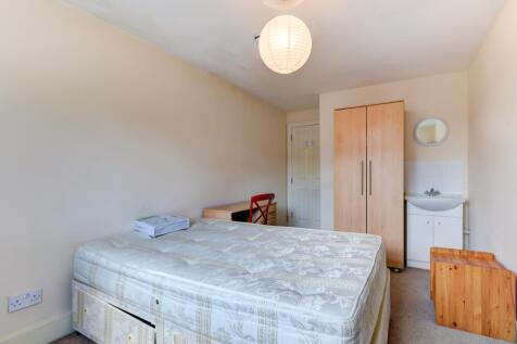 G4 83 Brading Road Bedroom 3 (1)
