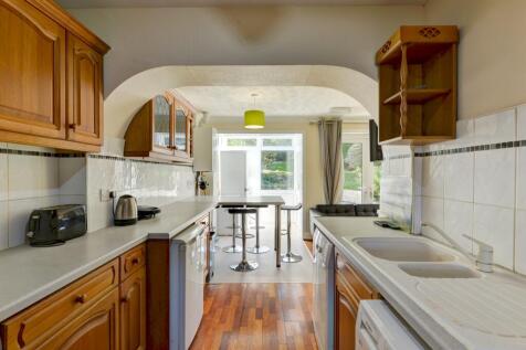 6 Nyetimber Hill Kitchen