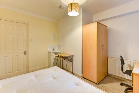 6 Nyetimber Hill Bedroom 2 (1)