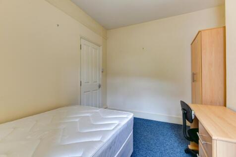 100 Bonchurch Road Bedroom 1 (2)