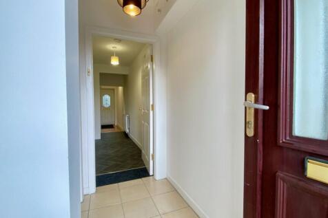 Front porch &amp;amp; entrance hall