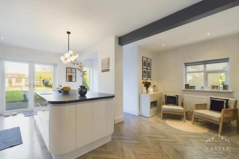 OPEN PLAN DINING KITCHEN