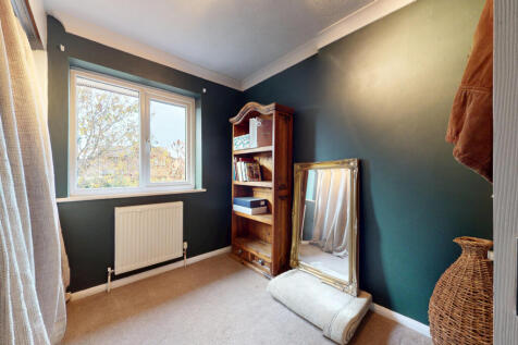 Bedroom 3/ Dressing Room