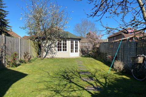 Rear Garden &amp; Summerhouse
