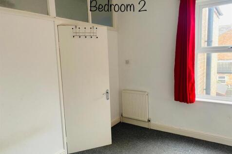 Bedroom 2.JPG