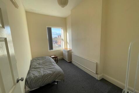 Flat 3 Bedroom 1.1.jpg