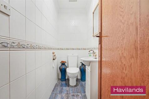 Cannon Hill N14 7DJ-36.jpg