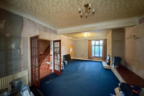 Living Room Photo Three Bedroom Property For Sale 