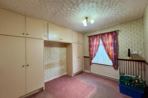 Bedroom Photo Three Bedroom Property For Sale Clev