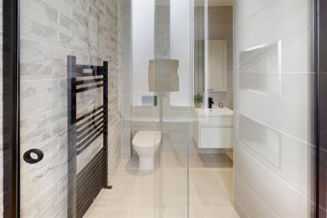 15-Selly-Hill-Road-Shower-Room(2).jpg