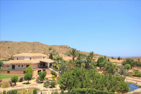 Villa and Garden