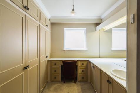 Master Dressing Room