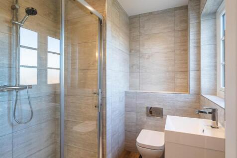 Master En-Suite Shower Room