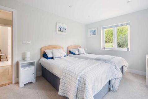 6866990a2be39_The-Cottage-16