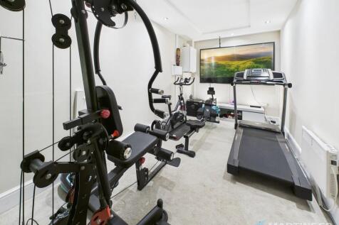 CAM02318G0-PR0562...