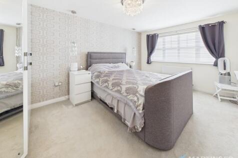 CAM02318G0-PR0562...