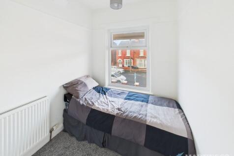 CAM02318G0-PR0569...