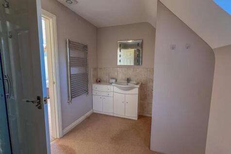 Apt 1 Carrera House-1.jpg