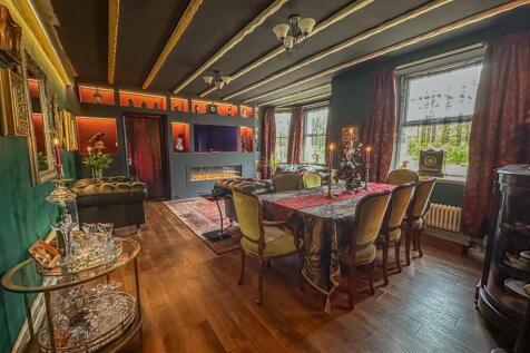 garden flat (20).jpg