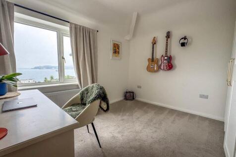 54 King Edward Road, Onchan (9).jpg