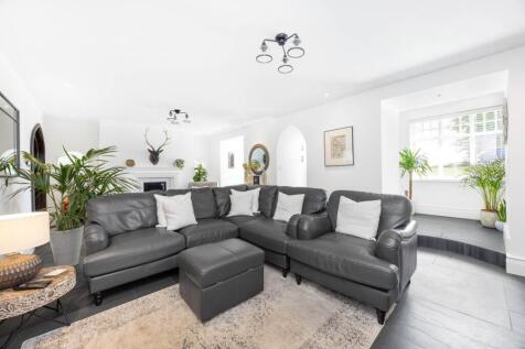 Woodland Towers (9).jpg