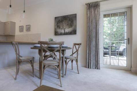 Open plan kitchen/dining room