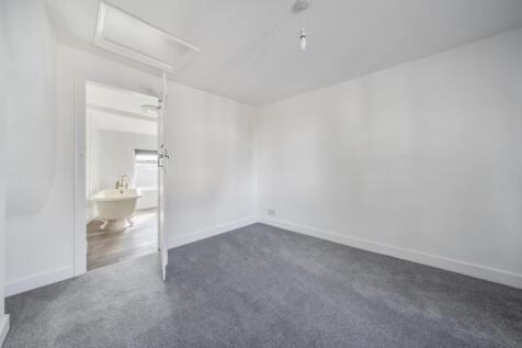 1349486-5-68c574b...