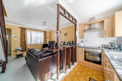 1355581-9-68c9c2b...