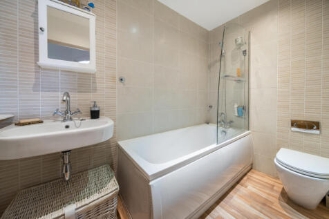 1372831-12-6904ae...