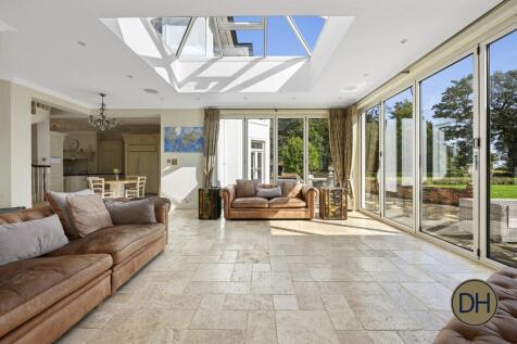 The White House Esta