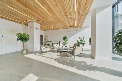 Entrance Waiting Area.