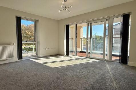 22' Open Plan Living