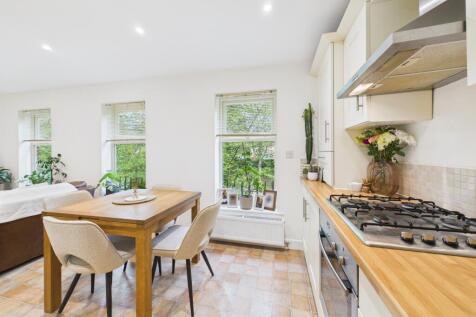 Kitchen-Dining Area
