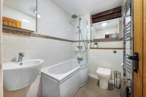 Modern Bathroom