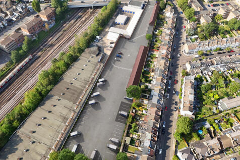 EDIT_Gap Road Warehouse_Photomontage_Cam02.jpg