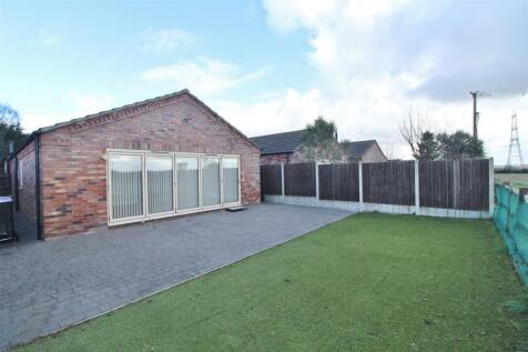REAR GARDEN -