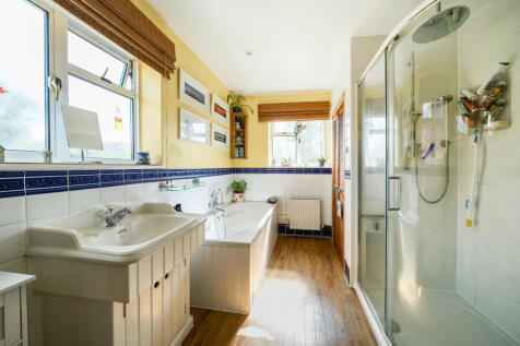 1328285-2-687e158...