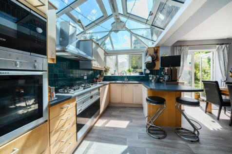 1328285-17-687e16...