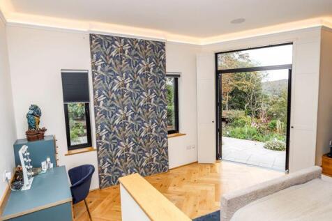 Master Suite onto patio