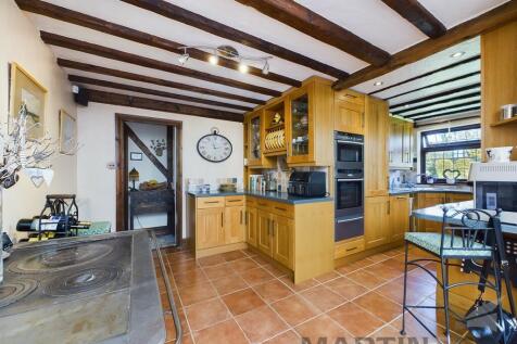 4 Kitchen